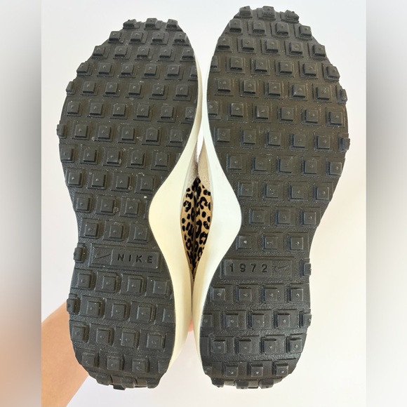 Nike Women’s 8 Waffle Debut Suede Leopard Accent Casual Athletic Style Sneakers - Picture 6 of 10